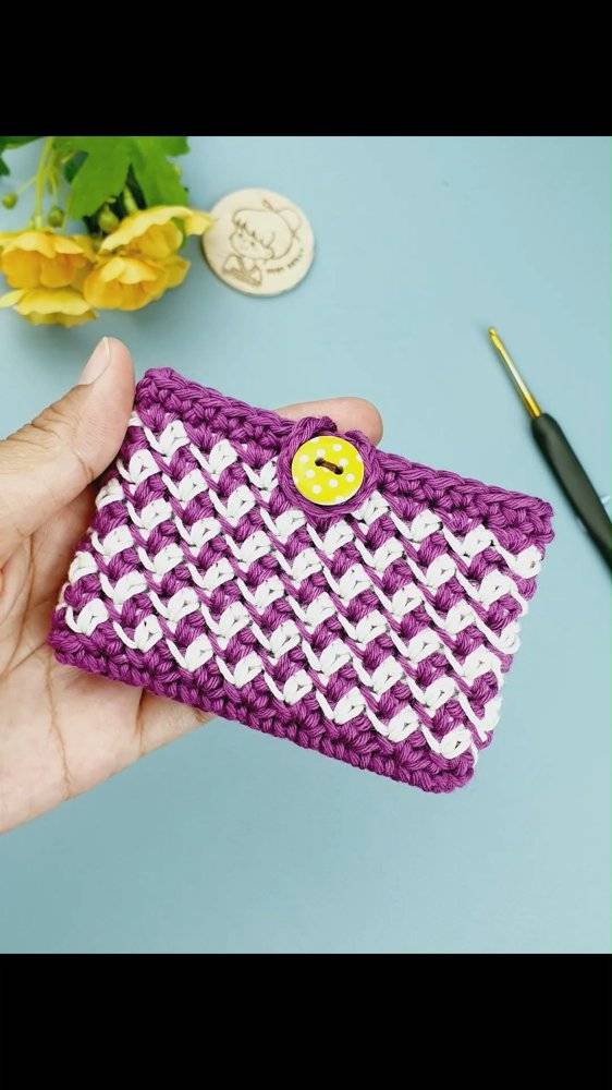 Two-Tone Herringbone Crochet Card Holder