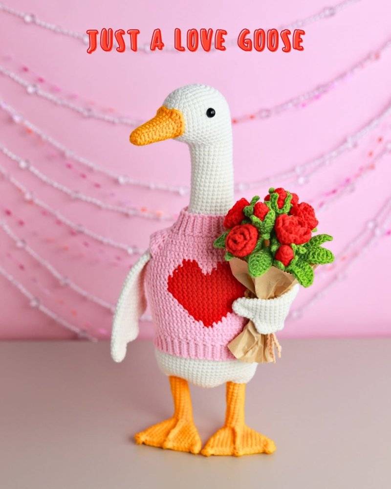 Valentine's Crochet Goose with a Bouquet