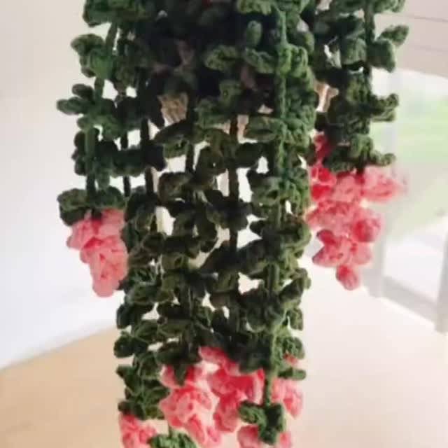 Crocheted Wisteria Garland Project