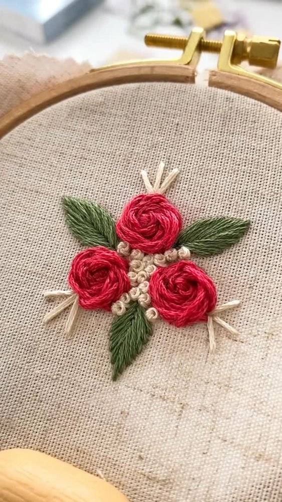 Embroidery Hoop Floral Design with Roses and Leaves