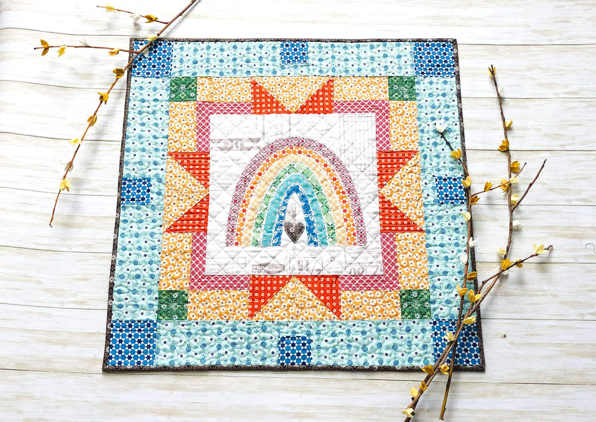 30 Rainbow Quilt Patterns Image