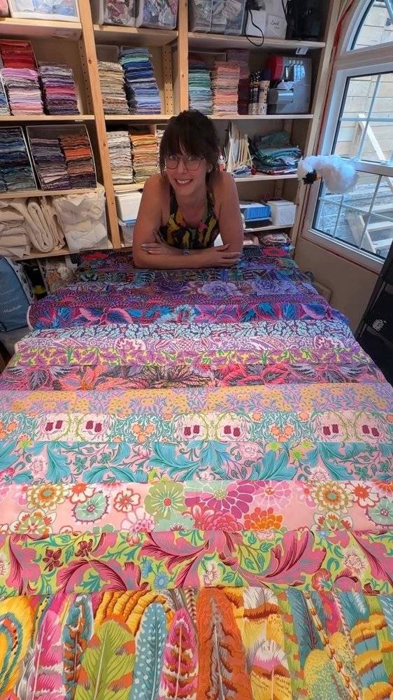 12 Kaffe Fassett Shell Montage Quilts Kaffe Fassett's Vibrant Fabric Stash