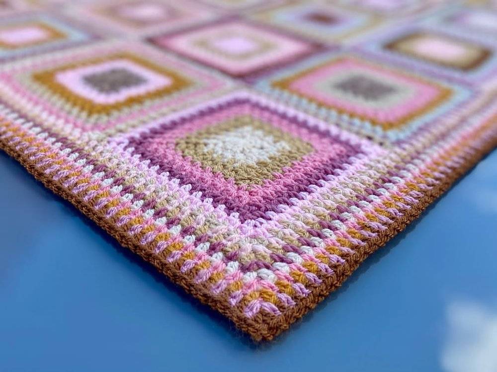 Sweet Ombre Diamond Crochet Blanket