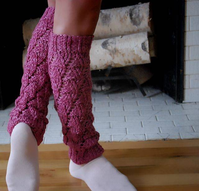 27 DIY Leg Warmers Knitting Patterns Cable Knit Leg Warmers
