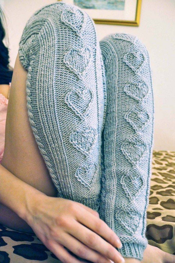 27 DIY Leg Warmers Knitting Patterns Heart Cable Knit Leg Warmers