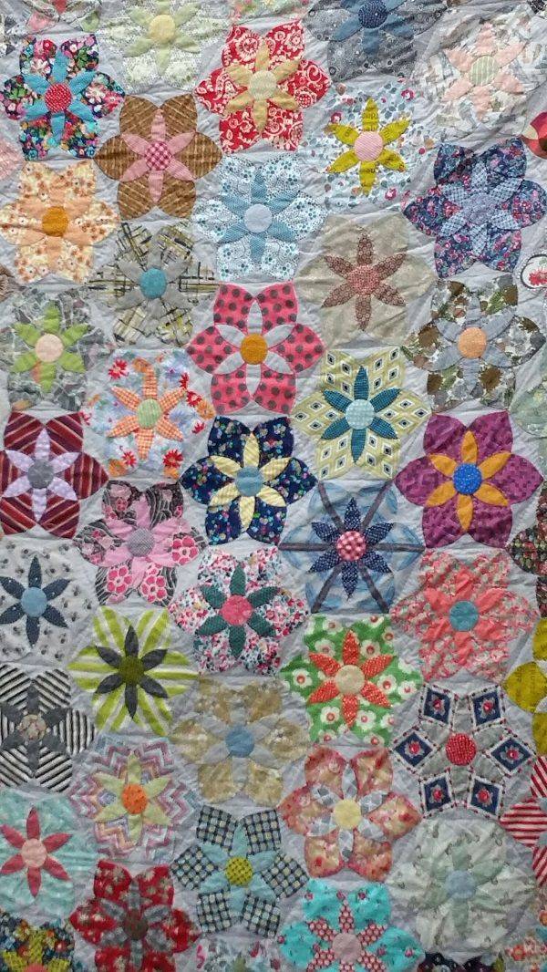 Hexagonal Flower Patchwork Quilt