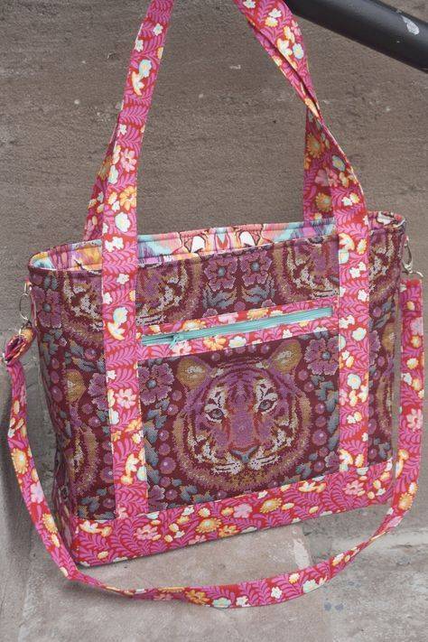 Tula Pink Fabric Tote Bag Project