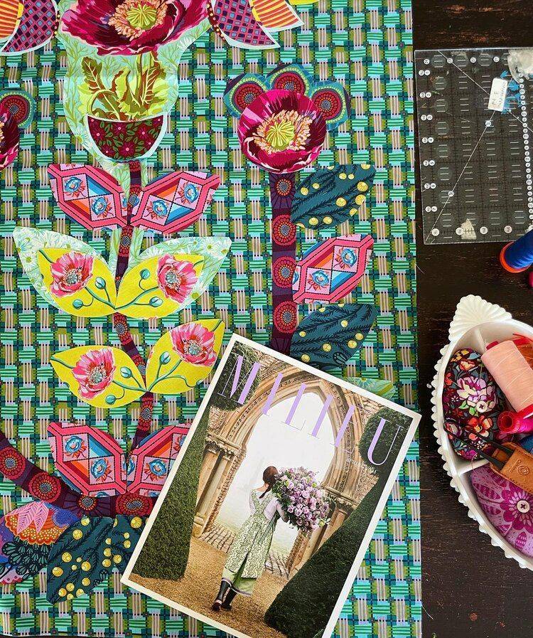 Vibrant Floral Appliqué Quilt Panel Project