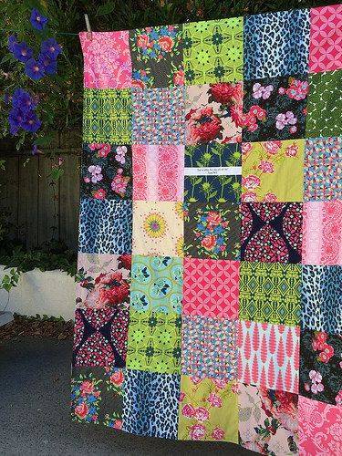 22 Feather Quilt Anna Maria Horner Quilt Patterns Vibrant Patchwork Quilt with Anna Maria Horner Fabrics