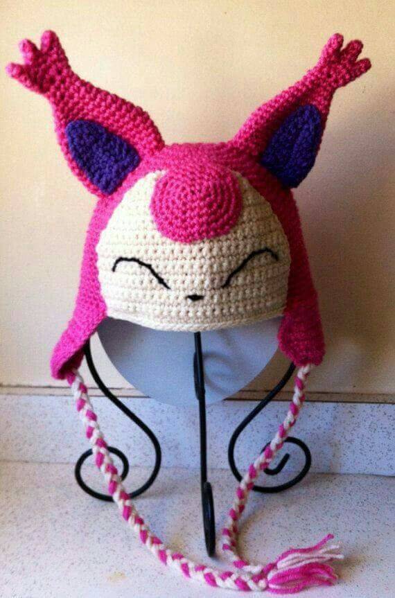Adorable Crochet Pokémon Hat with Character Details