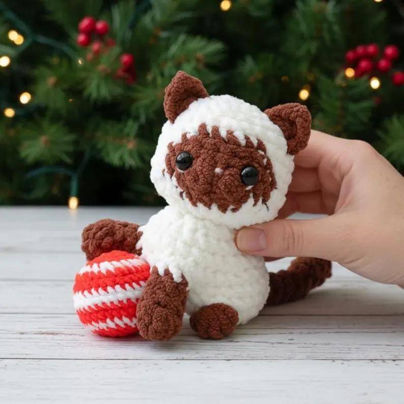 Adorable Crochet Siamese Cat Ornament