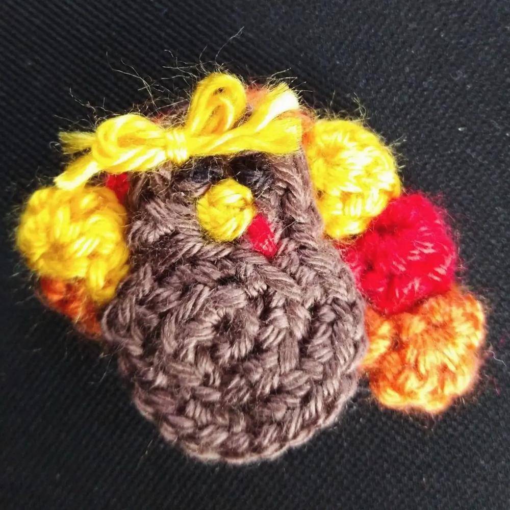 Adorable Crochet Turkey Appliqué