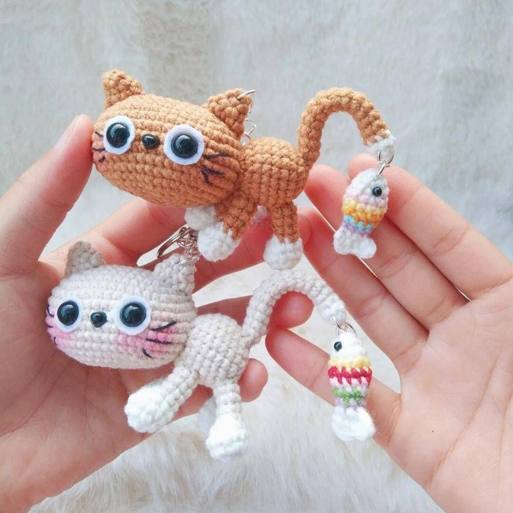 Amigurumi Cat Keychain with Mini Fish Charm