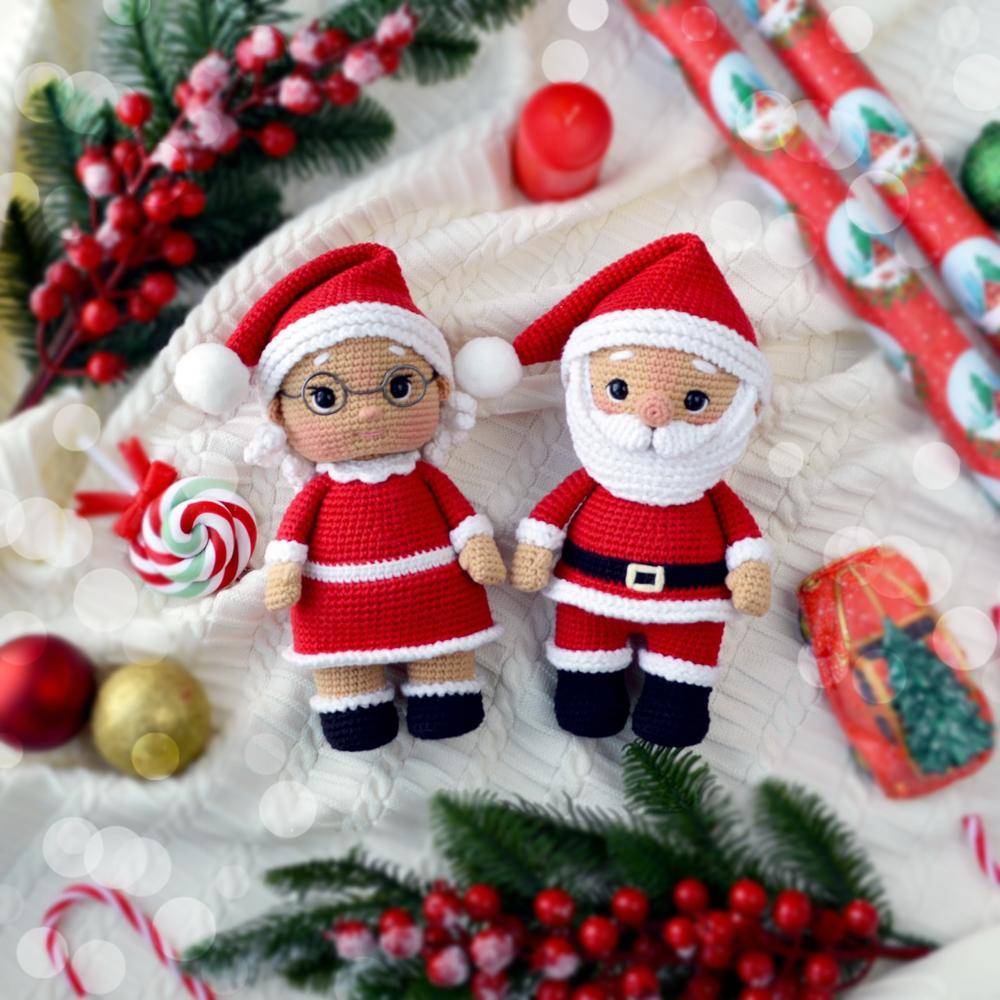 Amigurumi Mr. and Mrs. Claus Crochet Dolls