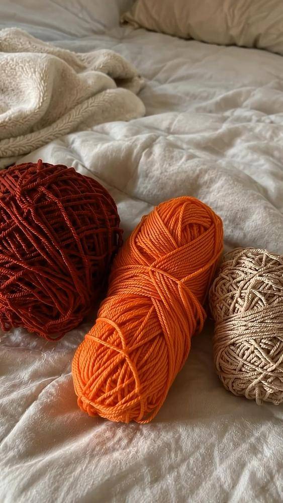 Autumnal Hues Crochet Leaf Project