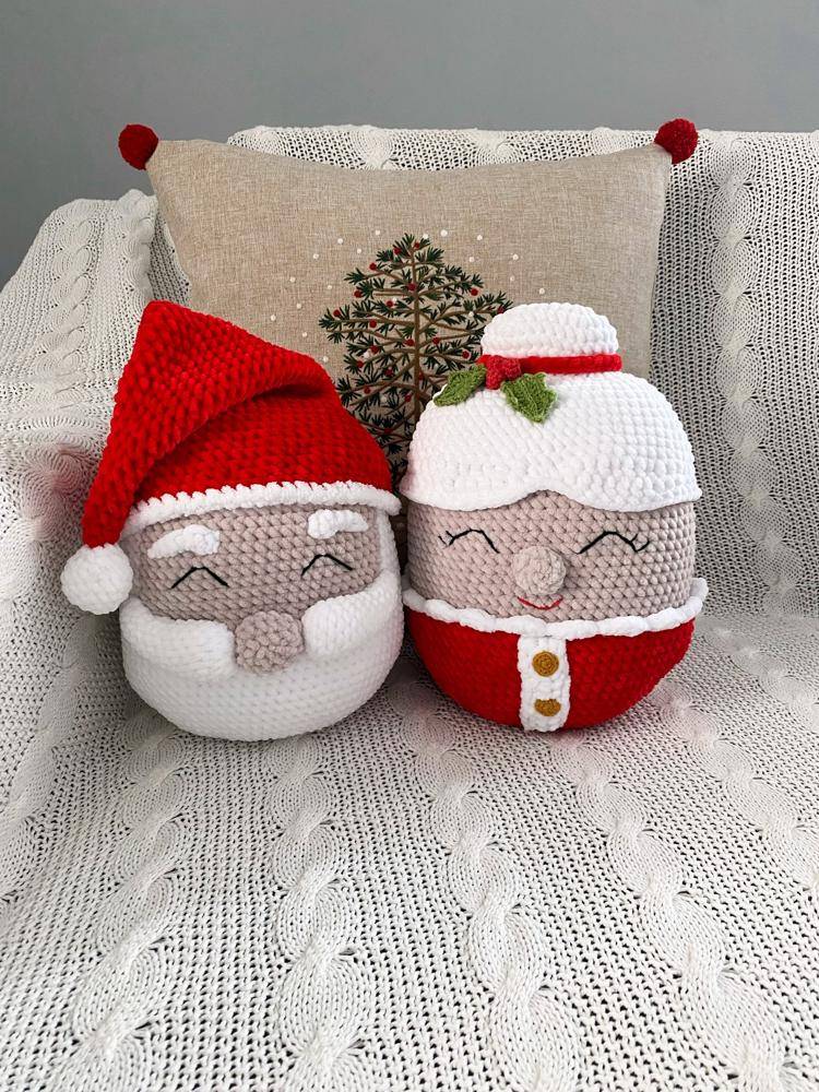 Charming Crochet Santa and Mrs. Claus Christmas Pillows