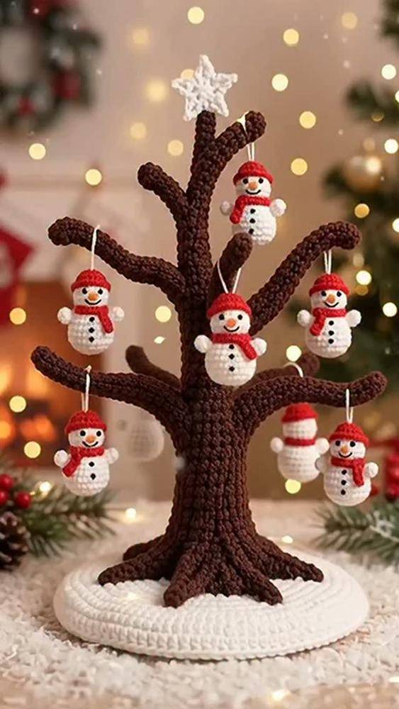 Charming Crochet Snowman Christmas Tree Ornaments