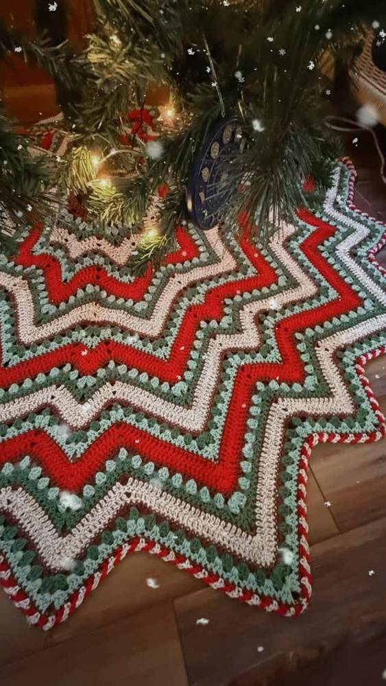 Chevron Star Crochet Tree Skirt Pattern