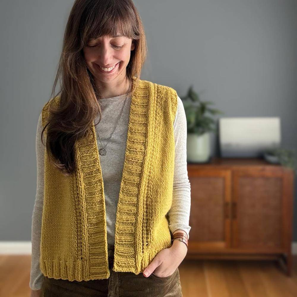 Chic Textured Knit Vest