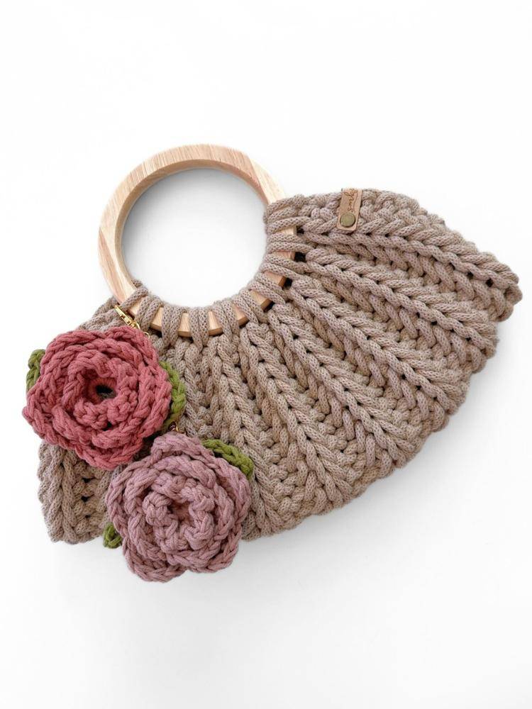 Chunky Crochet Flower Handbag with Wooden Handles