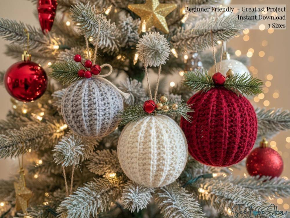 Chunky Ribbed Crochet Christmas Ornaments