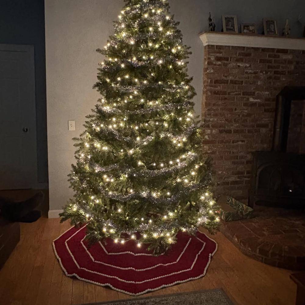 Classic Red and White Hexagonal Crochet Tree Skirt