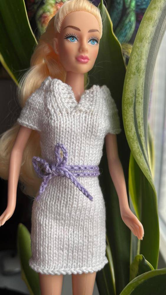 Classic White Ribbed Knit Dress with Lavender Belt for Barbie