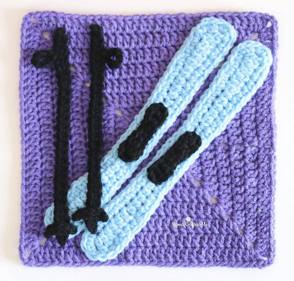 Cozy Crochet Ski and Pole Applique