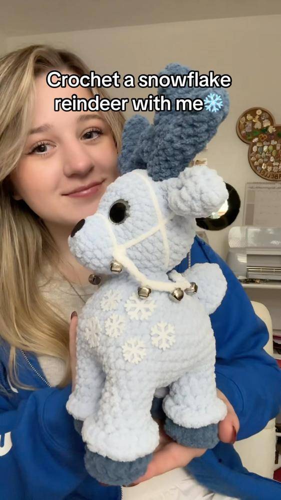 Cozy Crochet Snowflake Reindeer Amigurumi