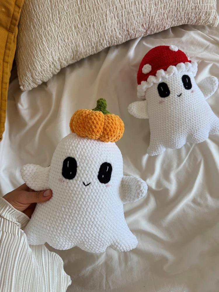 Crochet Ghost with Pumpkin & Mushroom Hat Amigurumi