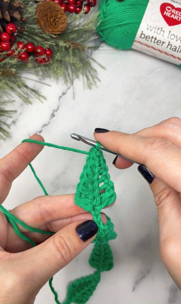 Crocheted Green Christmas Tree Garland