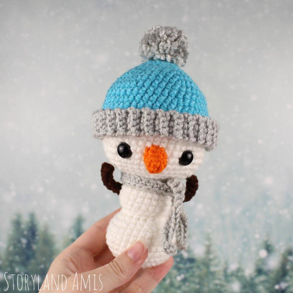Cute Crochet Snowman Amigurumi Buddy