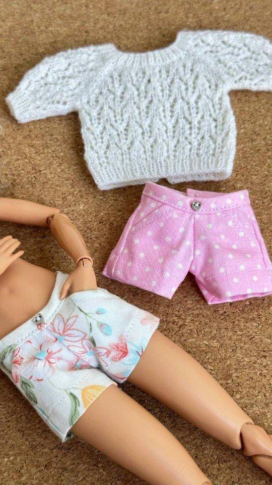Delicate Knit Sweater and Patterned Shorts for Dolls