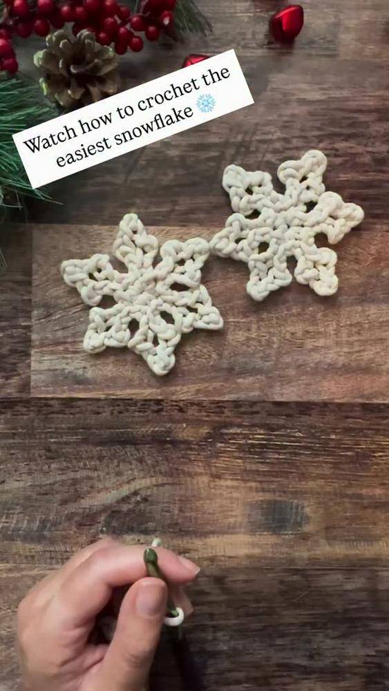 29 Snowflake Christmas Crochet Projects Easy Crochet Snowflake Ornaments
