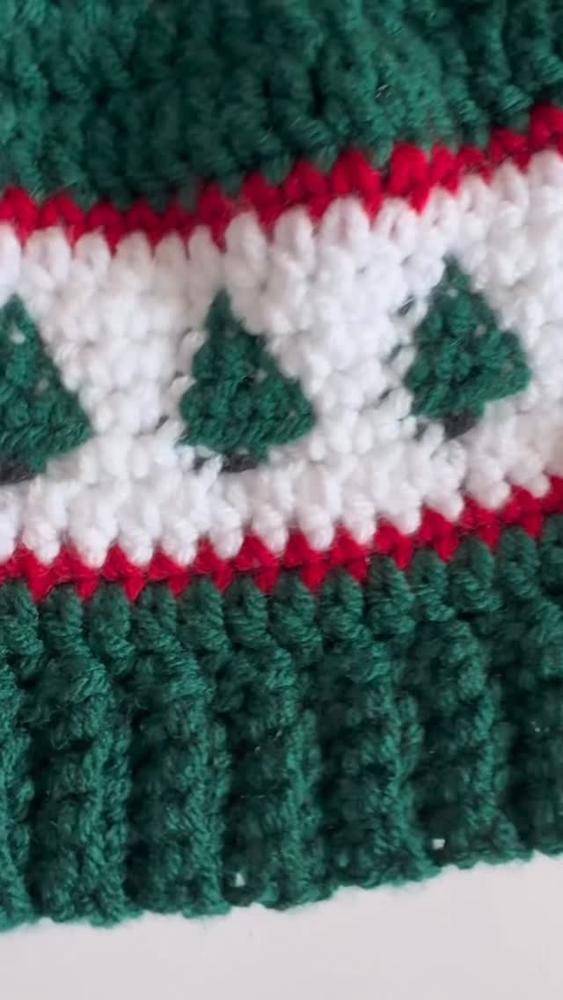 Festive Crochet Christmas Tree Hat Pattern