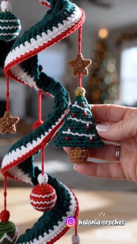 Festive Crochet Christmas Tree and Bauble Garland