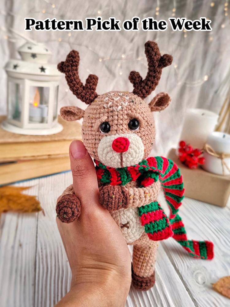 Festive Crochet Reindeer Amigurumi Project