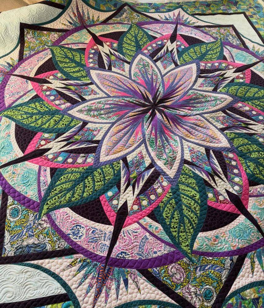 Kaleidoscopic Floral Mandala Quilt