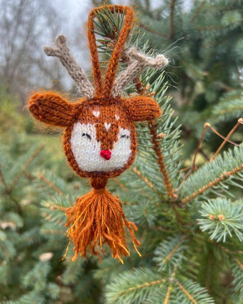 Knitted Reindeer Christmas Ornament Craft