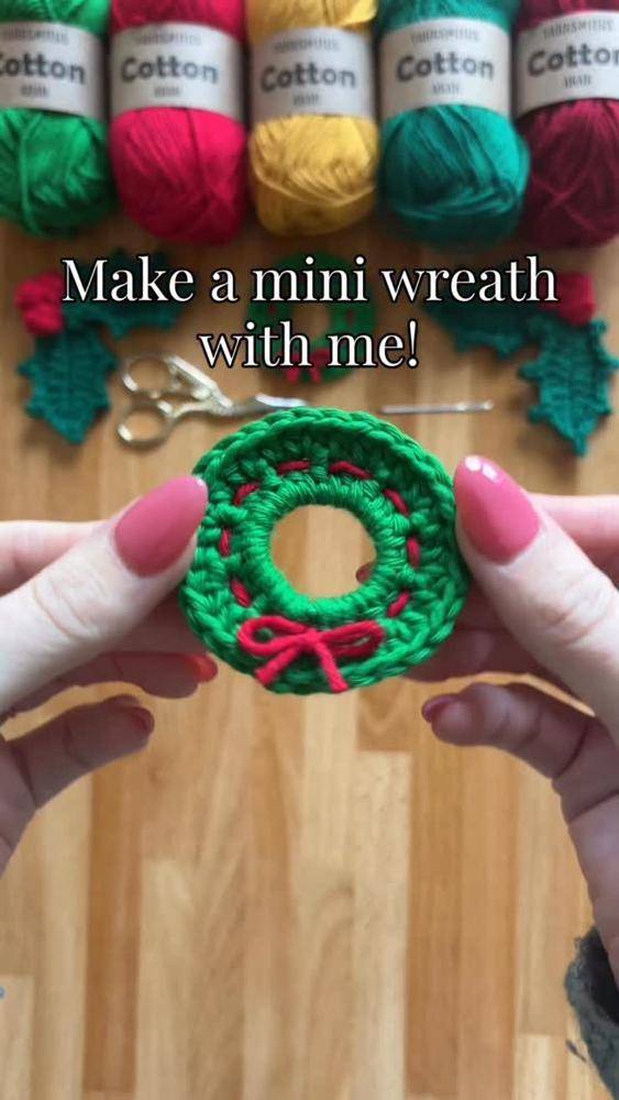 Mini Crochet Wreath Decoration Project