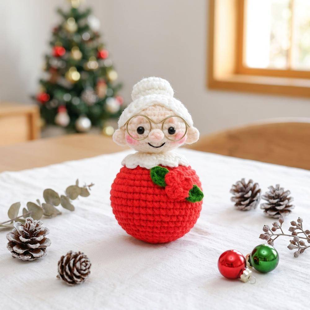 Mrs. Claus Amigurumi Christmas Ornament