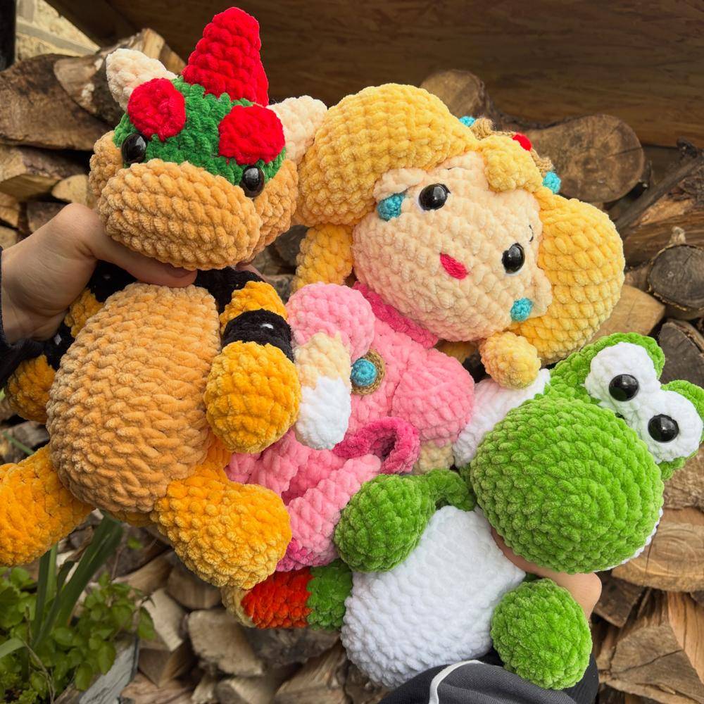 Plush Princess Peach and Yoshi Amigurumi Crochet Toys