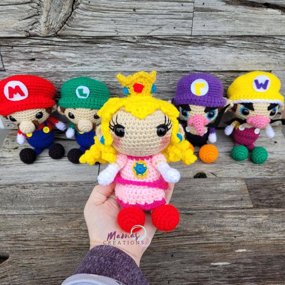 Princess Peach Amigurumi Crochet Doll