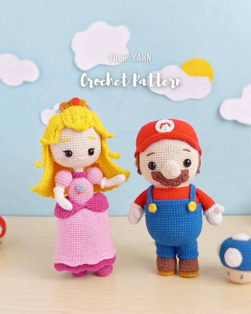 Princess Peach and Mario Amigurumi Crochet Dolls