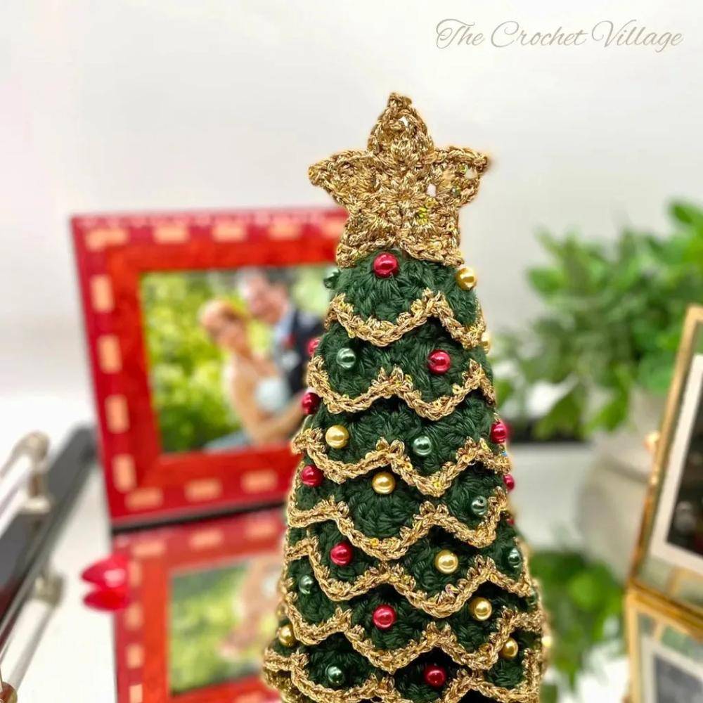 Sparkling Crochet Christmas Tree Ornament