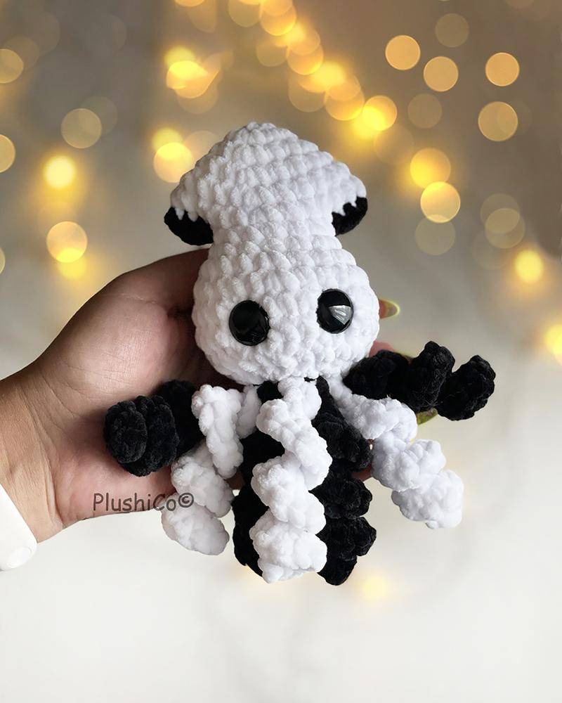 Spooky Crochet Ghost Amigurumi Toy
