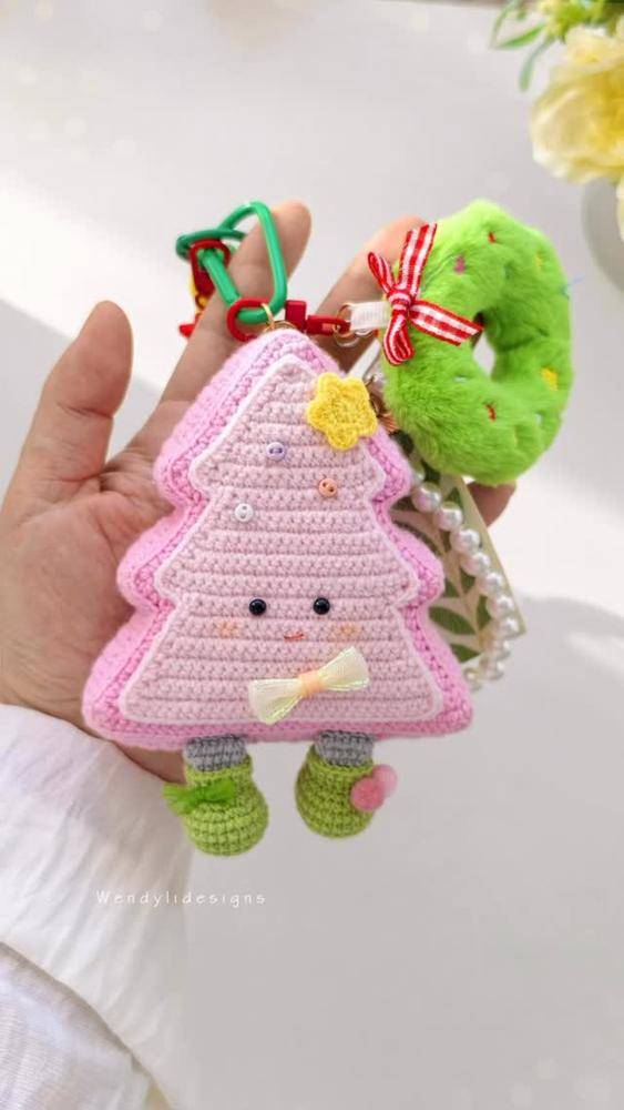 Sweet Crochet Christmas Tree Keychain