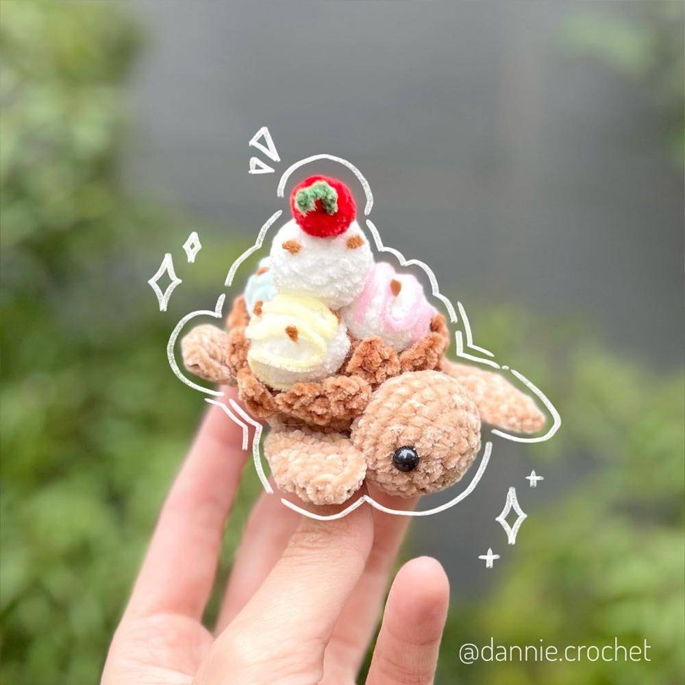Sweet Crochet Turtle Amigurumi Toy