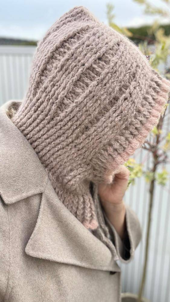 Textured Knit Balaclava with Faux Fur Trim