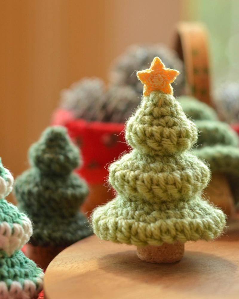 Tiny Crocheted Christmas Trees with Star Toppers